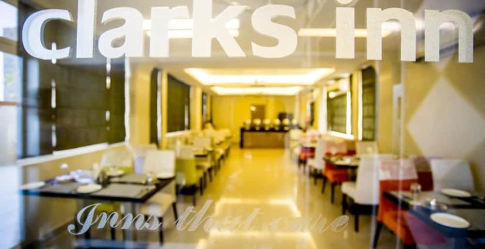 Clarks Inn Nehru Place New Delhi Extérieur photo