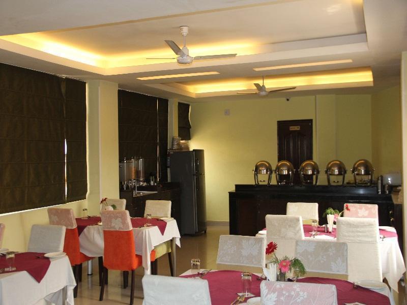 Clarks Inn Nehru Place New Delhi Extérieur photo